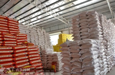 全國網(wǎng)絡媒體看玉林:&ldquo;嶺南都會&rdquo;商貿(mào)農(nóng)貿(mào)發(fā)展旺